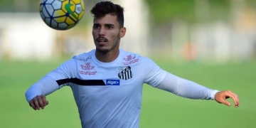 Mesmo acertado com o Flamengo, Zeca segue "preso" ao Santos; entenda