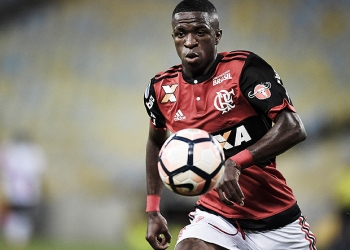 Adesão ao Refis do futebol deixa Flamengo melhor que a Petrobras