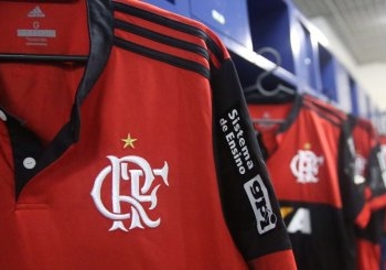 Garotos do Ninho retornam da Copa São Paulo e se apresentam no Ninho do Urubu