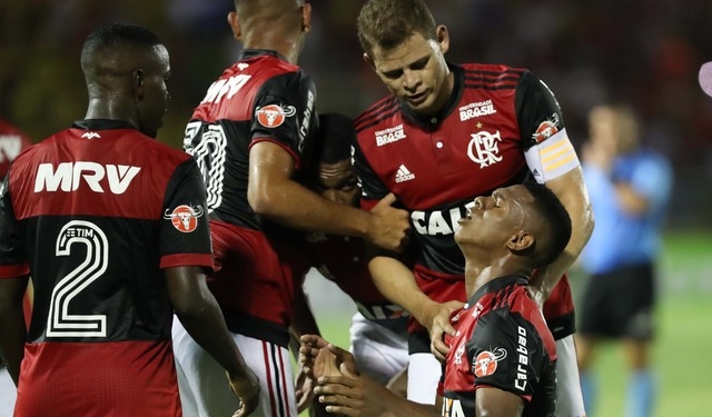 Arrumado, corajoso e intenso: como o Fla usou a juventude para vencer o Voltaço