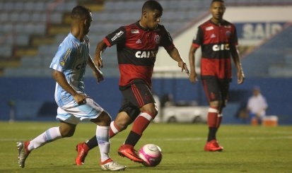 Buscando vaga na decisão, Flamengo vai ao Canindé e encara a Portuguesa