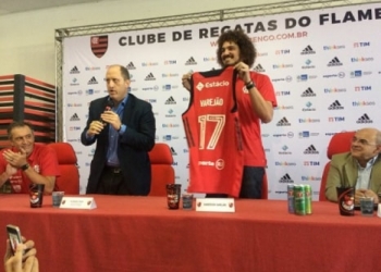 Varejão diz realizar sonho no Flamengo e garante: 'Quero começar com um título'