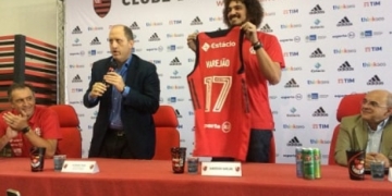 Varejão diz realizar sonho no Flamengo e garante: 'Quero começar com um título'