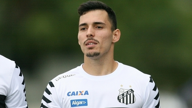 Por conta de indefinição no Santos, Fla encerra conversas com Zeca