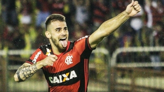 Flamengo confirma venda de Felipe Vizeu para Udinese por R$ 25 milhões
