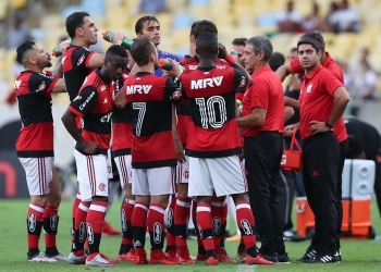 Mesmo após clássico morno, Carpegiani diz gostar da exibição do Fla: "Estou satisfeito"