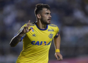 Santos quer Vizeu e mais um atleta para negociar Zeca