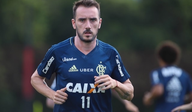 Flamengo vende Mancuello ao Cruzeiro por R$ 6 milhões