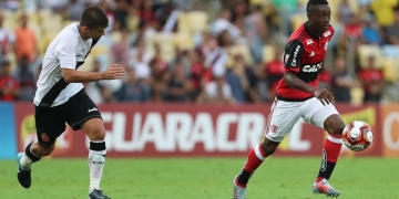 Marlos Moreno ganha destaque de jornal após estreia pelo Flamengo: "Será útil"