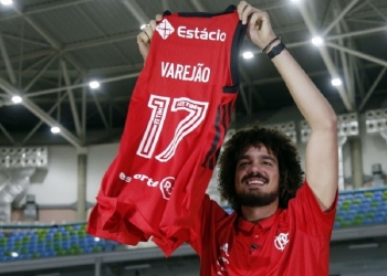 Varejão estreia nesta quinta e clube fará ações para STs