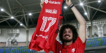 Varejão estreia nesta quinta e clube fará ações para STs