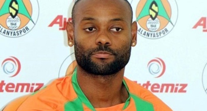 Alanyaspor não quer liberar Love para o Fla e não fala nem em compensação financeira