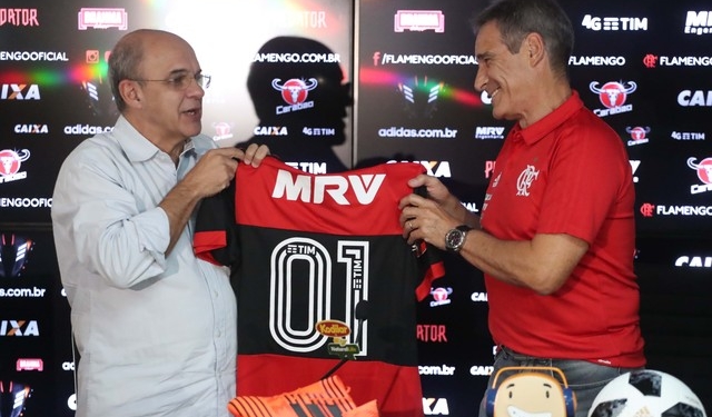 Ampla maioria dos flamenguistas aprova volta de Carpegiani