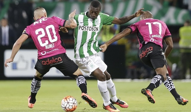 Flamengo faz consulta por empréstimo de Marlos Moreno