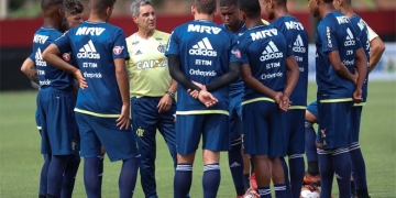 Com time de garotos, Fla vence jogo-treino no Ninho do Urubu: 2 a 0