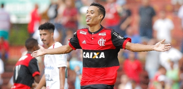 Flamengo vence a Portuguesa por 3 a 2 e está na final da Copinha