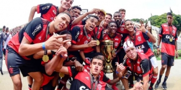 Contrato até quando e a fatia do clube: a situação das atuais e novas promessas do Flamengo