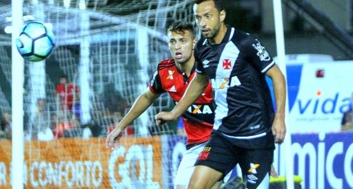 Léo Duarte diz que quer jogar o clássico e lembra jogo em São Januário