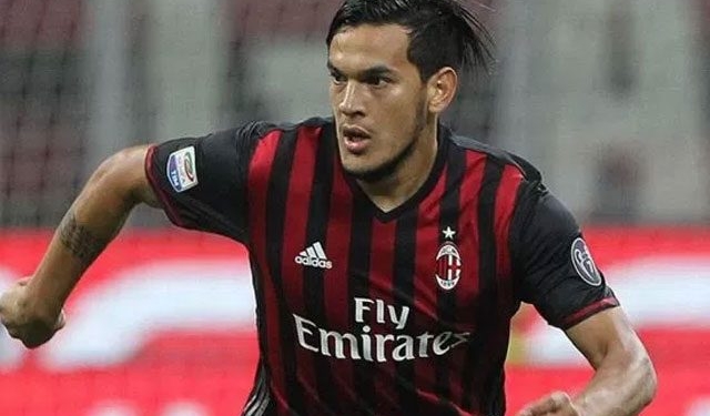 Flamengo 'atravessa' Boca e briga com Udinese para ter jogador do Milan na Libertadores