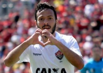 Yago, do Vitória, surge como aposta do Fla para temporada