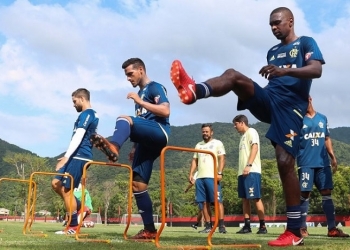 Principais atletas do Fla seguem rotina de treinos da pré-temporada