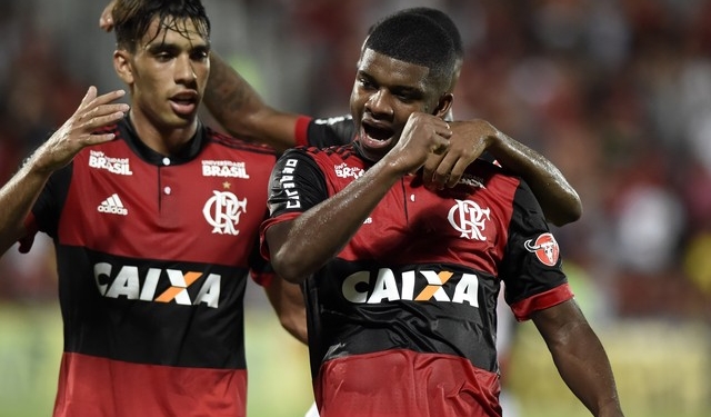 A base vem forte: Flamengo vence o Bangu e encaminha vaga na semifinal