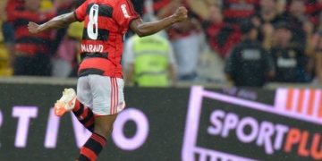 Flamengo encaminha empréstimo de Márcio Araújo para a Chapecoense