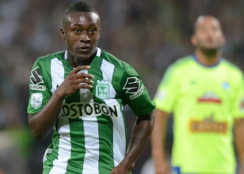 Grupo principal do Fla volta ao Ninho à espera de Marlos Moreno