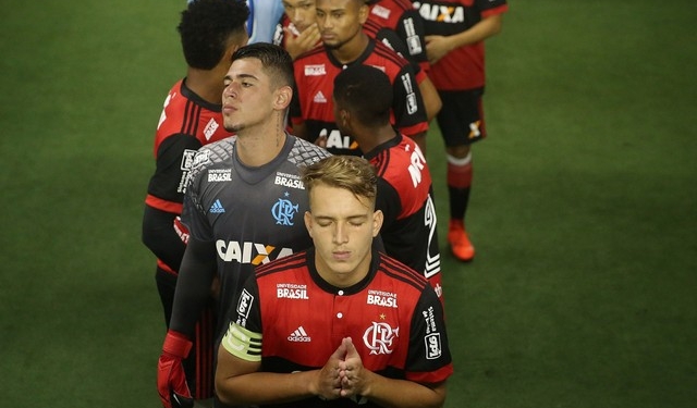 São-paulino na infância, Matheus Dantas supera lesões e vira líder do Fla na Copinha