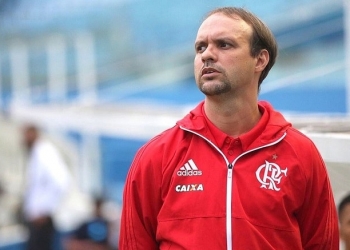 Cria do futsal, técnico do Fla sub-20 busca título inédito na carreira
