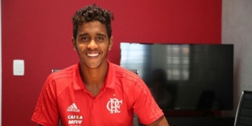 Gabriel acerta empréstimo de um ano e vai trocar o Fla pelo Sport