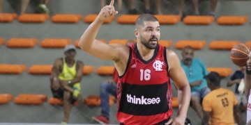 Flamengo quebra invencibilidade do Vitória em casa e vence a 6ª seguida no NBB