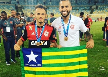 Renê diz que Rômulo vai dar volta por cima no Fla após treino nas férias