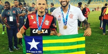 Renê diz que Rômulo vai dar volta por cima no Fla após treino nas férias
