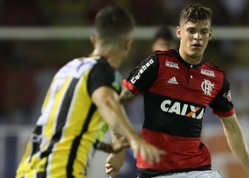 Com mais bagagem, Ronaldo busca afirmação no Fla em 2018