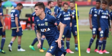 Flamengo dá chances a xodós da torcida em estreia no Carioca; confira os titulares