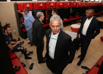 Entenda por que o Flamengo segue 'zerado' na busca por reforços