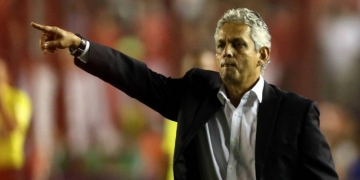 Rueda admite sondagens ao Flamengo, mas diz que pretende ficar