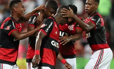 Carpegiani diz que jovens e medalhões terão o mesmo espaço no Flamengo: “O melhor vai jogar”