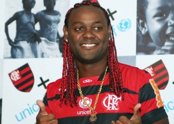 GE: Flamengo faz consulta e estuda apresentar proposta por Vagner Love