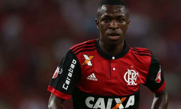 Zidane evita cravar quando Vinícius Jr será do Real Madrid, mas afirma: ‘Estamos de olho nele’