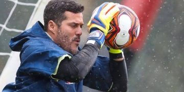 Flamengo aproveita semana 'livre' e Julio César treina pela primeira vez