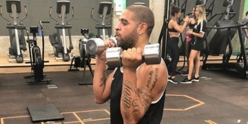 Fla orienta Adriano em treinos fora do clube, e Imperador aguarda evolução para ir ao CT