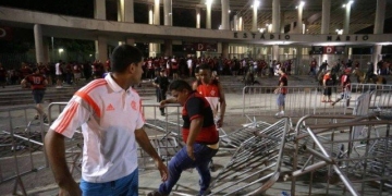 Fla conhece hoje resultado de julgamento da Conmebol sobre incidentes na final da Sul-Americana