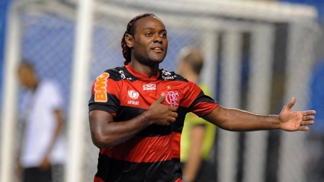 Love terá reunião com turcos sobre liberação ao Flamengo na semana que vem