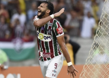 Carência financeira e de mercado une rivais Fla e Flu por futuro de Dourado