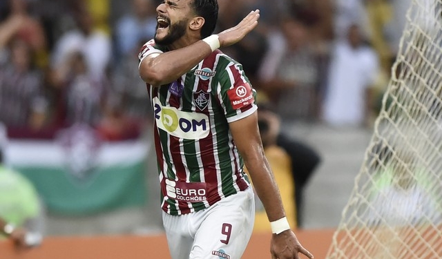 Carência financeira e de mercado une rivais Fla e Flu por futuro de Dourado