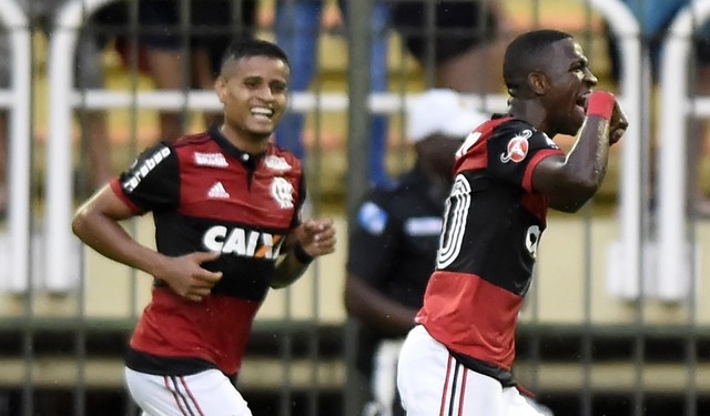 Neymar sai em defesa de Vinicius Junior em comentário: "Futebol está chato"
