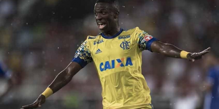 Em fase de goleador, Vinícius Júnior quer mais quando for solicitado