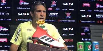 Carpegiani prevê decisão difícil e defende Vinícius Jr: "Foi para nossa torcida"